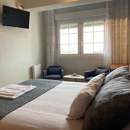 Hostal Buenavista San Ciprian  Ngoại thất bức ảnh